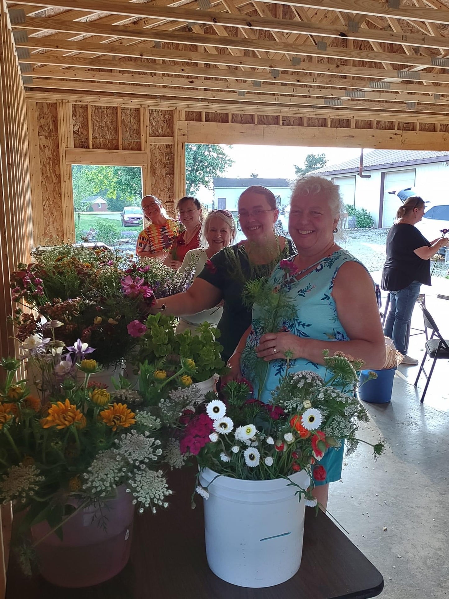 Budding Designers - Learning Floral Mechanics